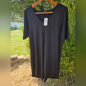 Torrid Classic Black V-Neck T-shirt Dress